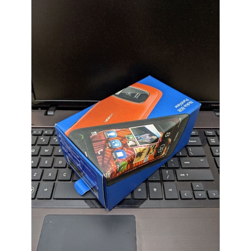 NOKIA 808 PUREVIEW