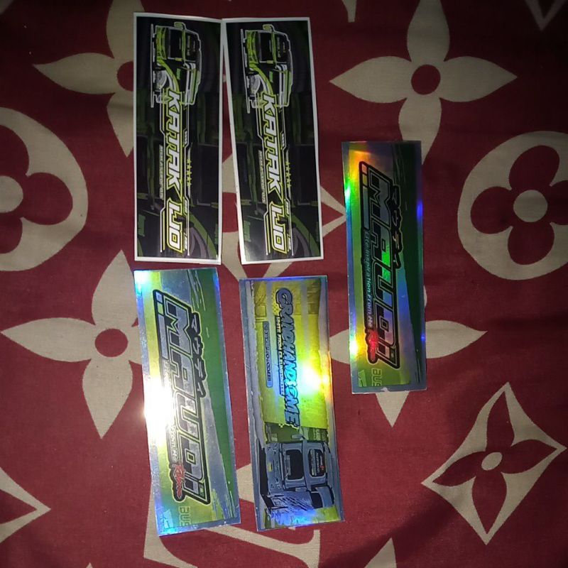

Stiker bis Maudi Hologram campur isi 5 Pcs