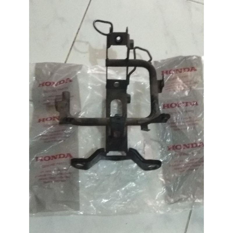 Dudukan Accu motor Honda spacy original