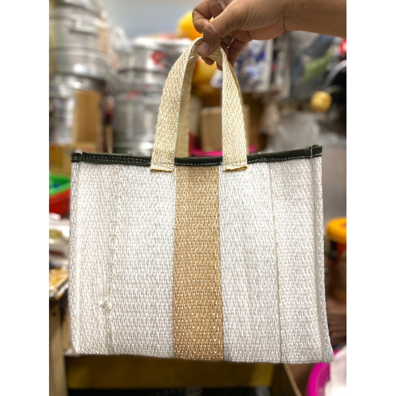 Tas Belanja dari Bahan Kain Goni