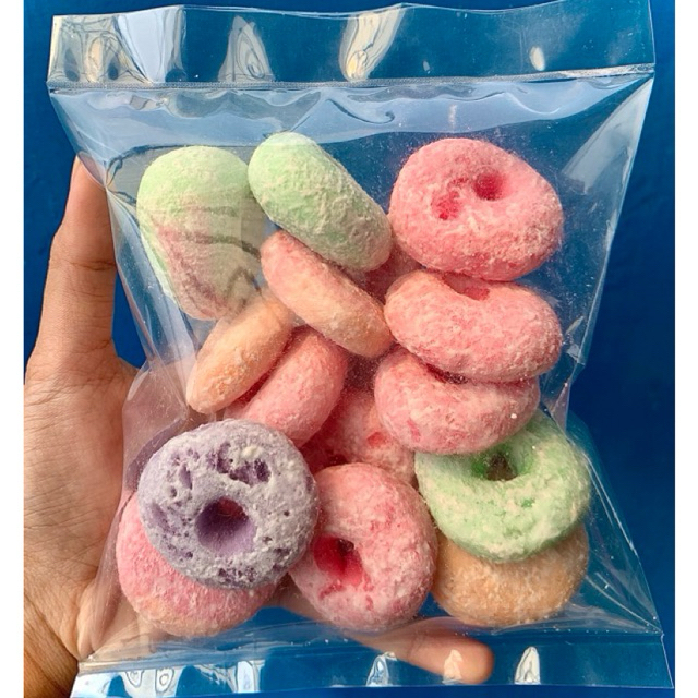 

Snack Donat Warna Warni