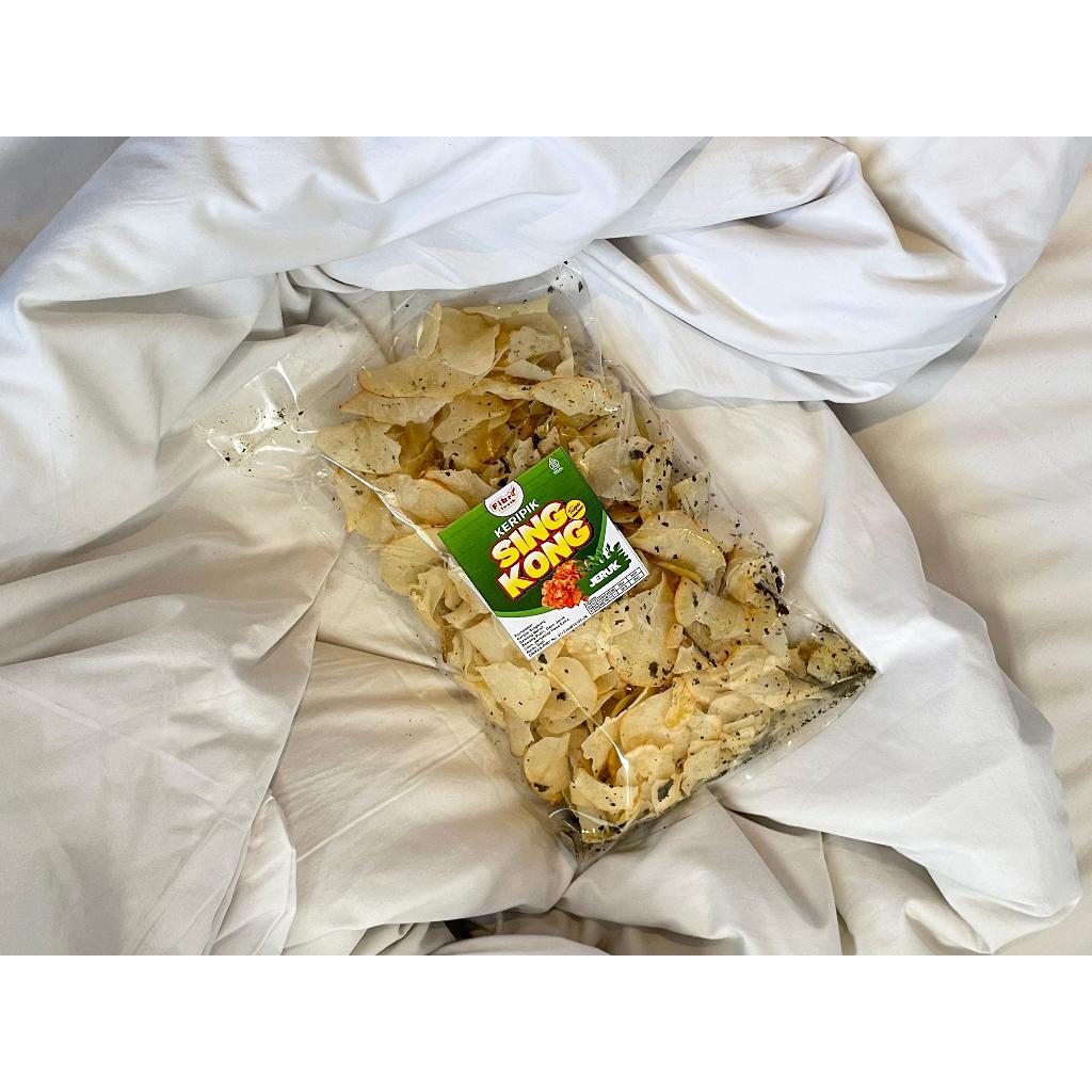 

Keripik Singkong Gurih Daun Jeruk| Kripik Singkong FIKRI Gurih Daun Jeruk 250 gram