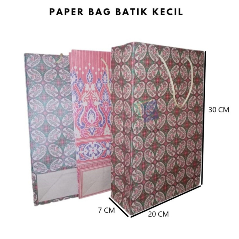

PAPER BAG MOTIF / HAMPERS BAG / GOODIE BAG / SOUVENIR BAG / TAS KADO MOTIF / GIFT BAG / PAPER BAG BATIK KECIL 20 CM X 7 CM X 30 CM