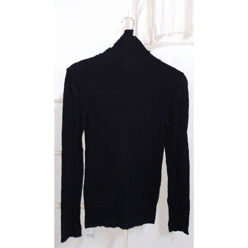 Sweater inner rajut by UNIQLO Original