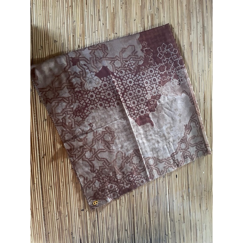 preloved Buttonscarves Haramain