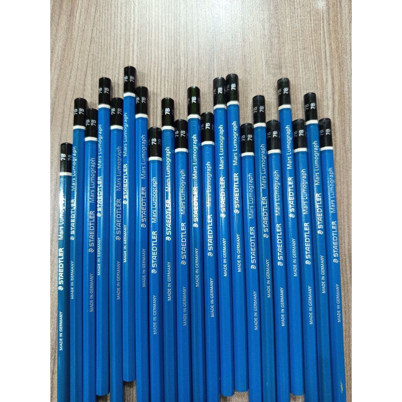 

PENSIL 7B STAEDTLER / PENSIL STAEDTLER MARS LUMOGRAPH 100 (7B) ORIGINAL MADE IN GERMANY
