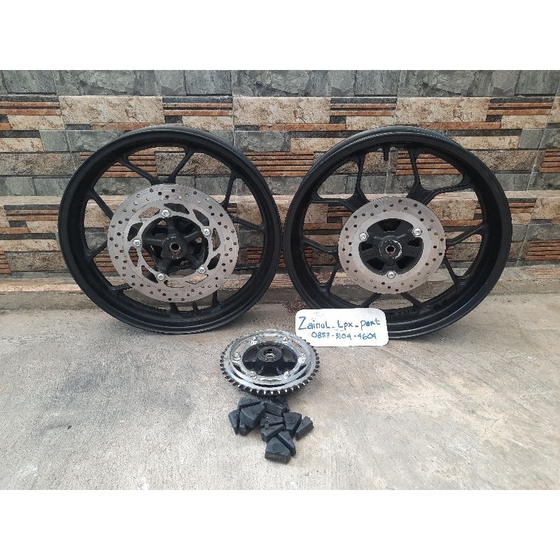 VELG VELEG XSR155 ORIGINAL  DEPAN BELAKANG