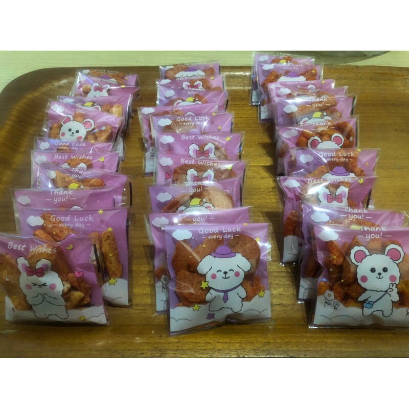 

JAJAN PEDES MAKARONI PIPA KEMASAN EKONOMIS