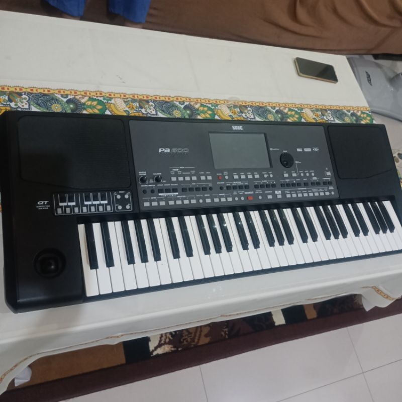 Korg Pa 600 QT bekas