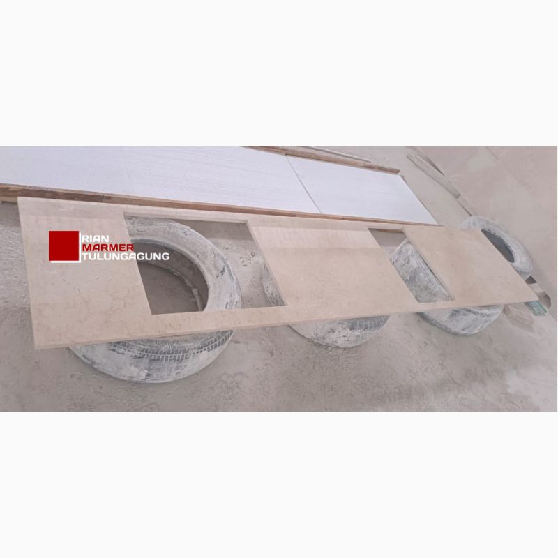 Top Table Kitchen Set batu marmer putih krem dan lubang kompor + washtafel Finishing Glossy