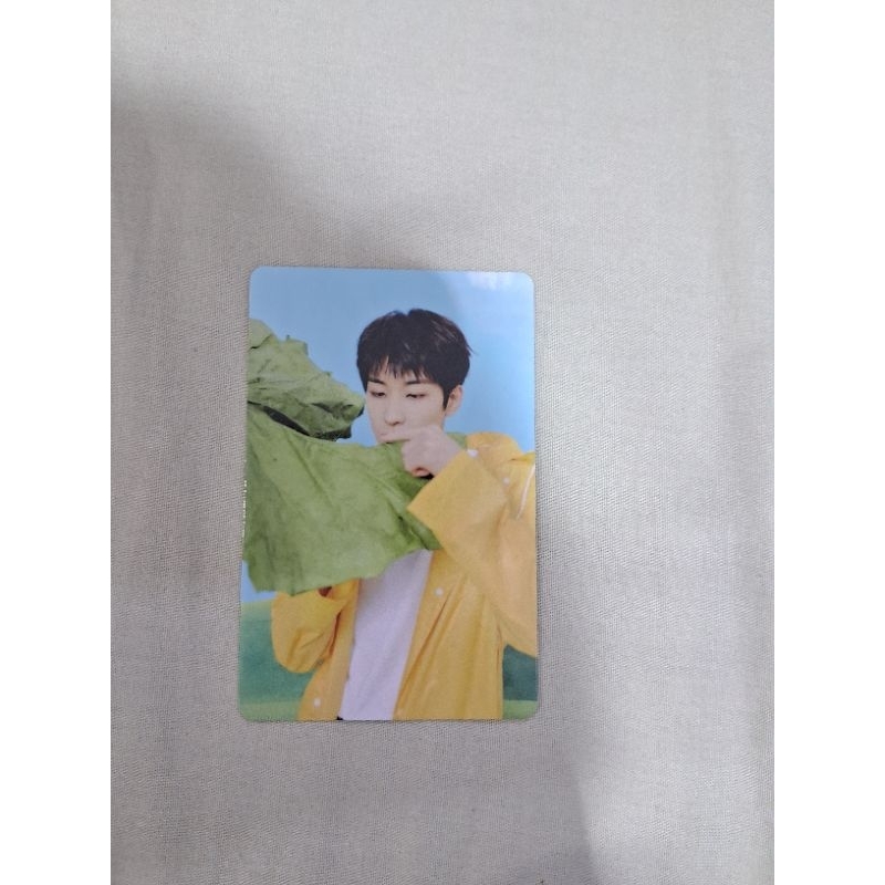 Photocard Wonwoo dari Album Heaven Carat Version