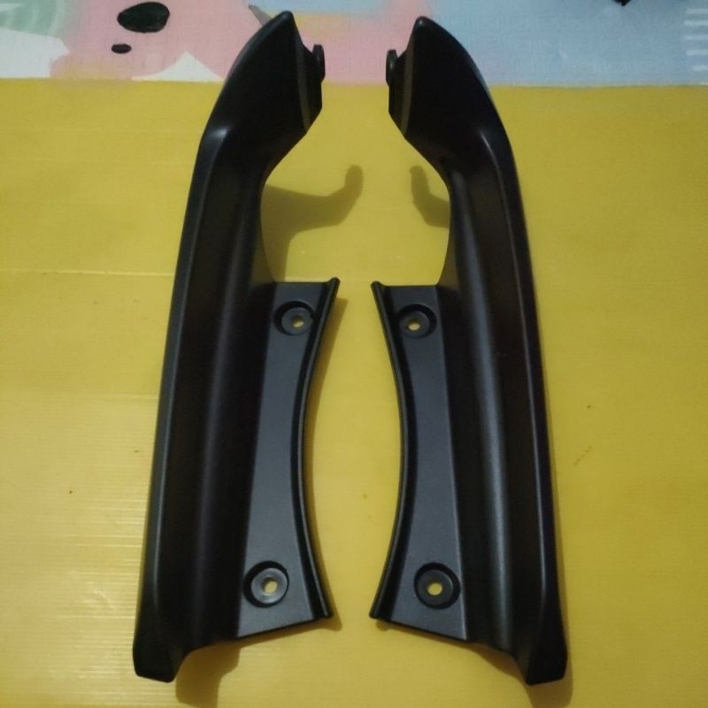 garnish pilar belakang avanza xenia veloz rush terios 2022 original