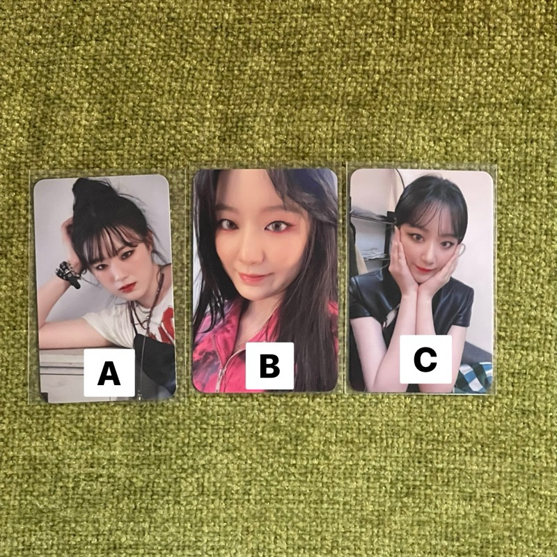 Photocard (PC) Official Yeh Shuhua (G)I-DLE GIDLE IDLE Part 4