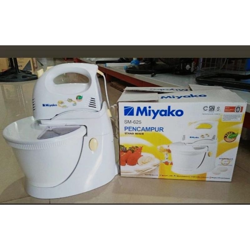 Stand Mixer Miyako SM 625 SM625 dengan 5 kecepatan dan tombol TURBO
