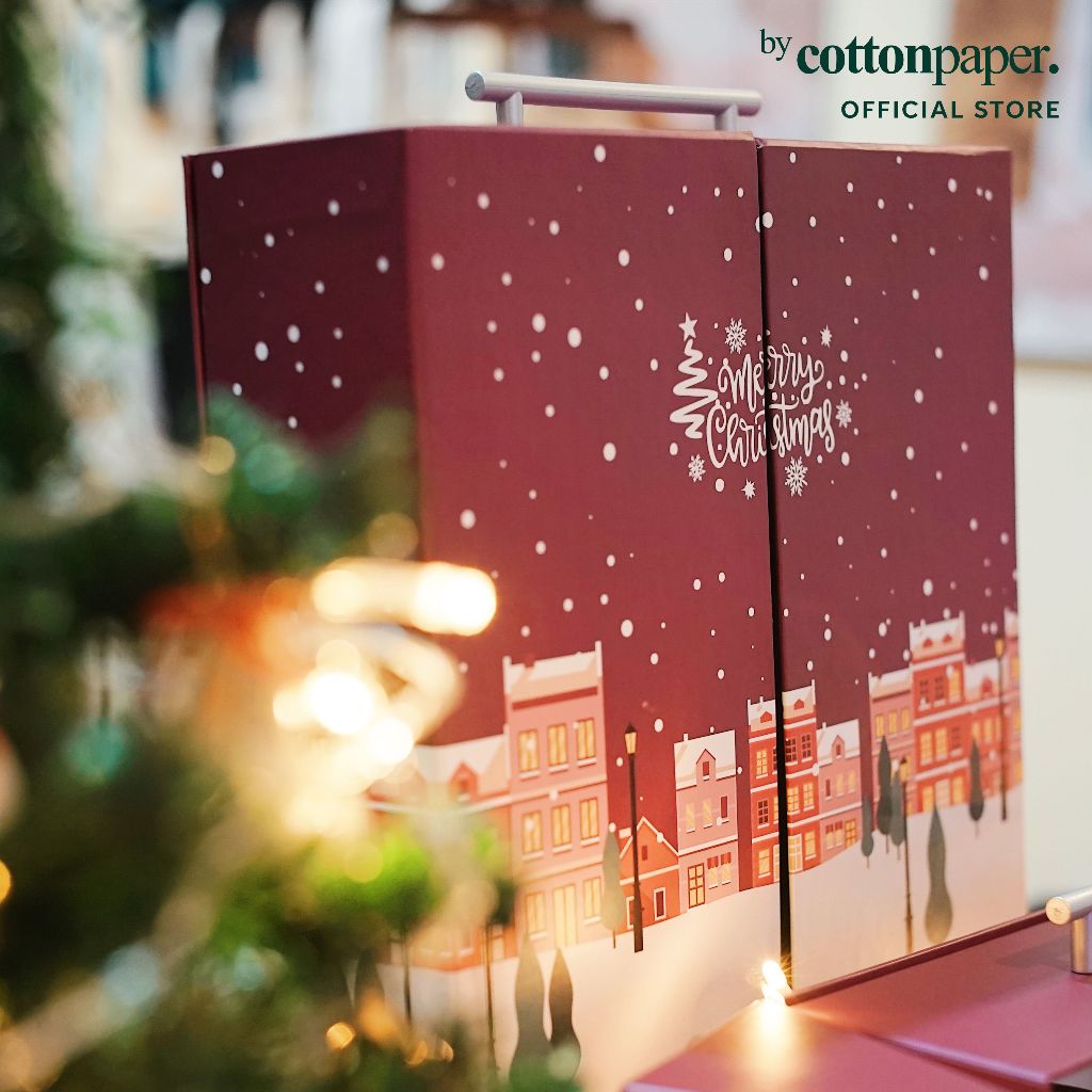 

by Cotton Paper - Kotak Kado Natal Buka Tengah Kancing Besi