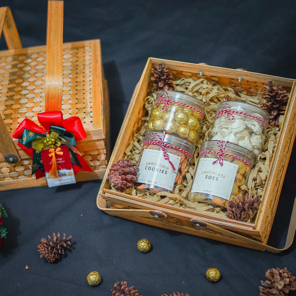 

THANIA Hampers Merry Chrismas Mewah / Parsel Natal aestetic/ Chrismas Gift Box Premium / Hadiah Xmas cookies / Parcel Natal Keranjang Unik