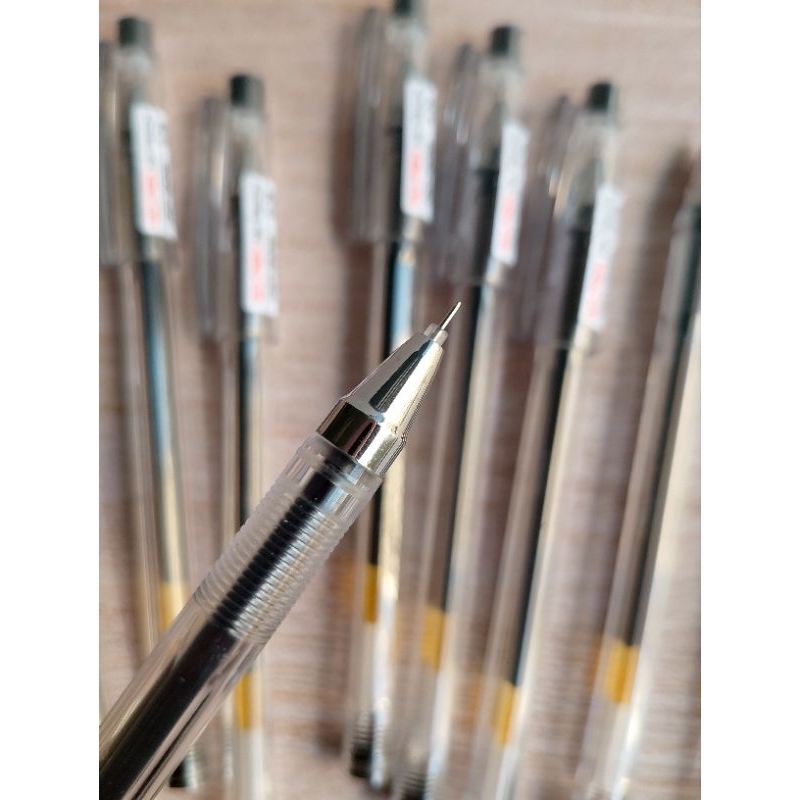 

Bolpoin Gel 0.28 GOPEN isi 12 pcs Tinta hitam