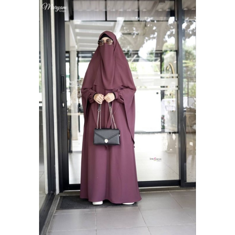 Abaya remaja aesthetic, Abaya set hijab ( free cadar tali ) Abaya ummu maryam collection Maryam abay
