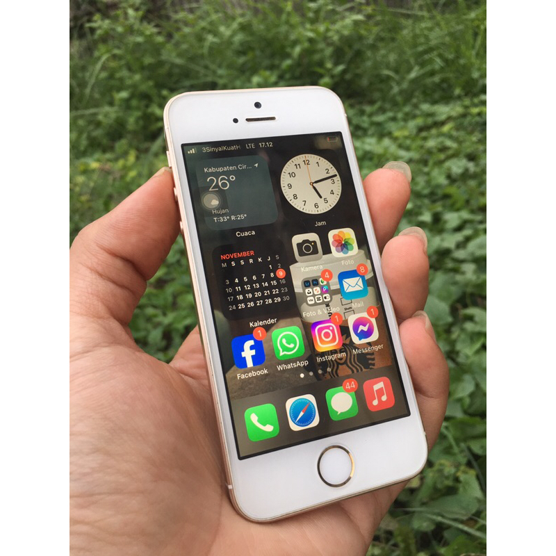 iPhone SE 1 2016 128GB Normal 100% Terawat