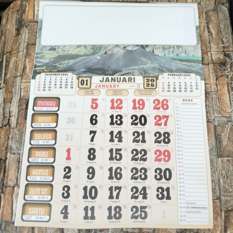 

KALENDER KERJA JUMBO WARNA PEMANDANGAN & ARAB 2025
