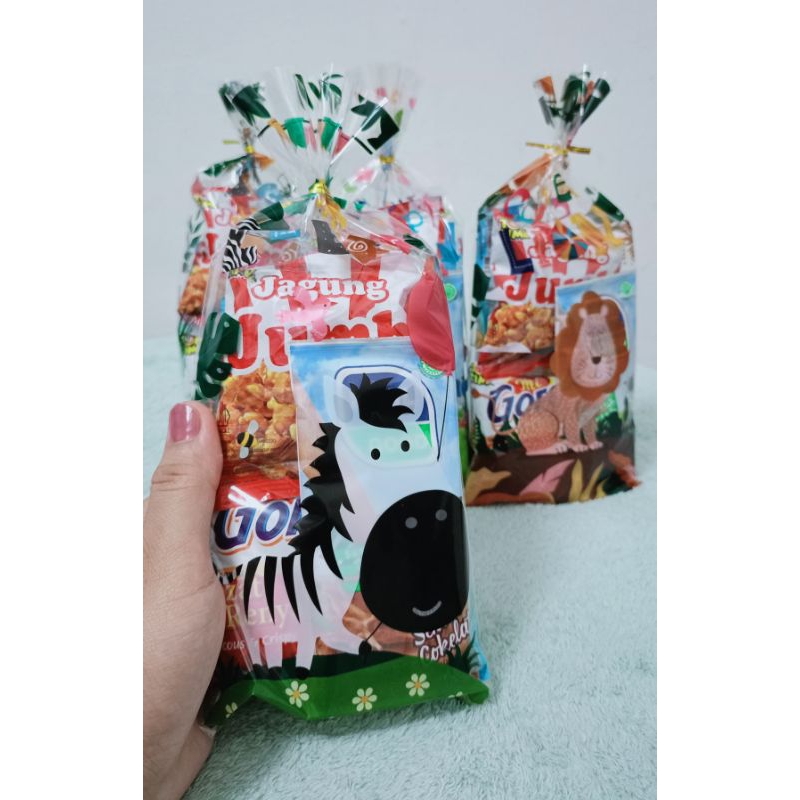 

Paket Bingkisan Snack Ulang Tahun Anak Simple Zoo