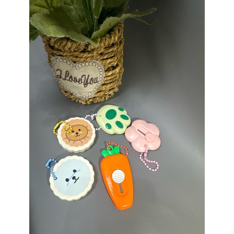 

PISAU CUTTER MINI BENTUK UNIK LUCU/PEMOTONG KERTAS/UNBOXING PAKET