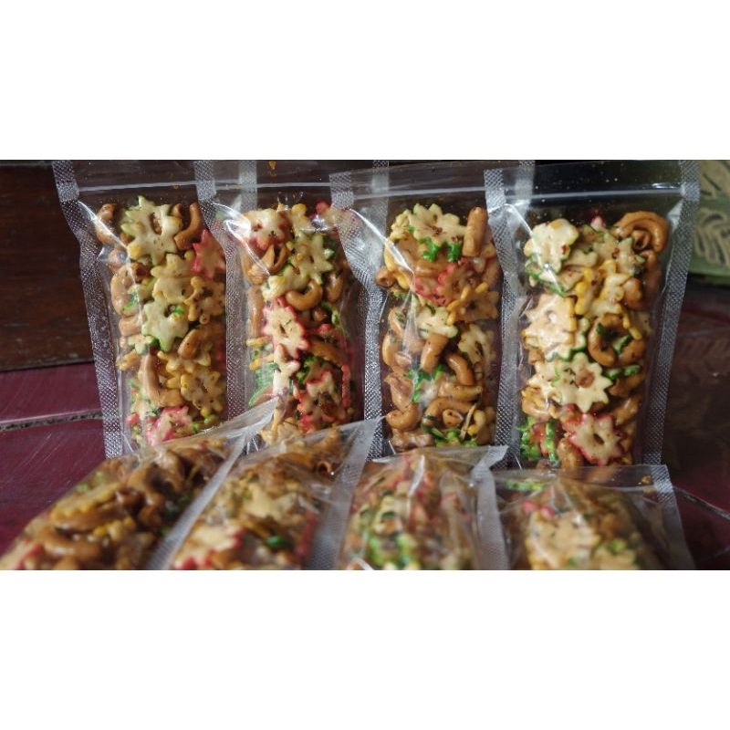

KERUPUK SEBLAK,pedas daun jeruk