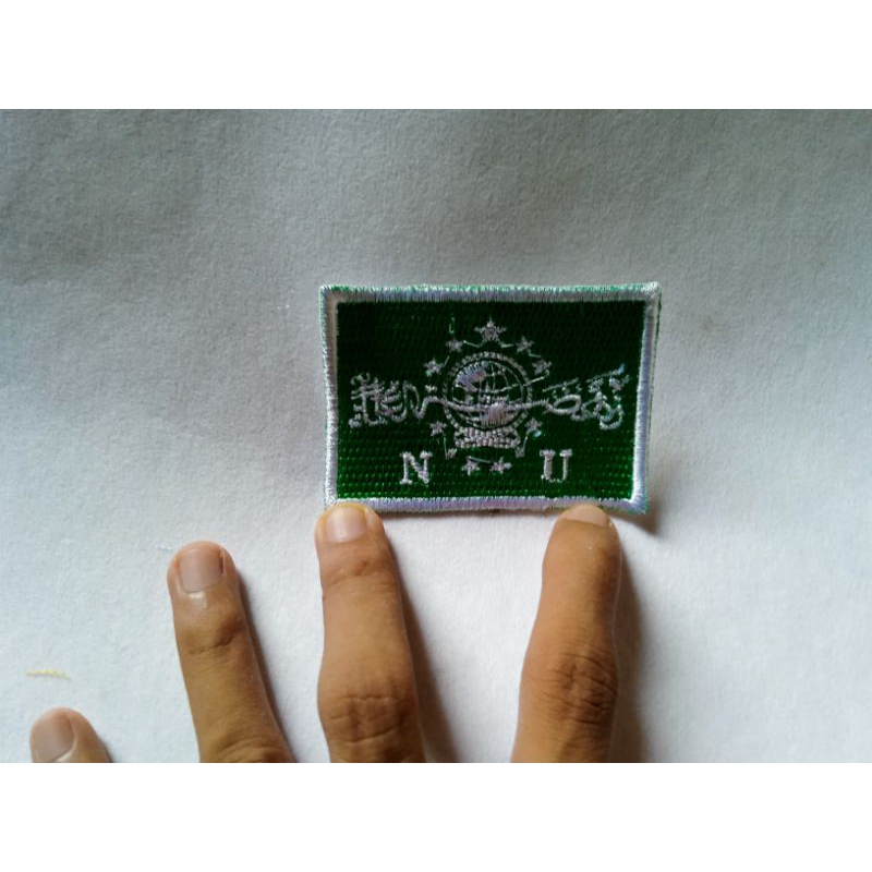 NU BORDIR bet/bad/badge