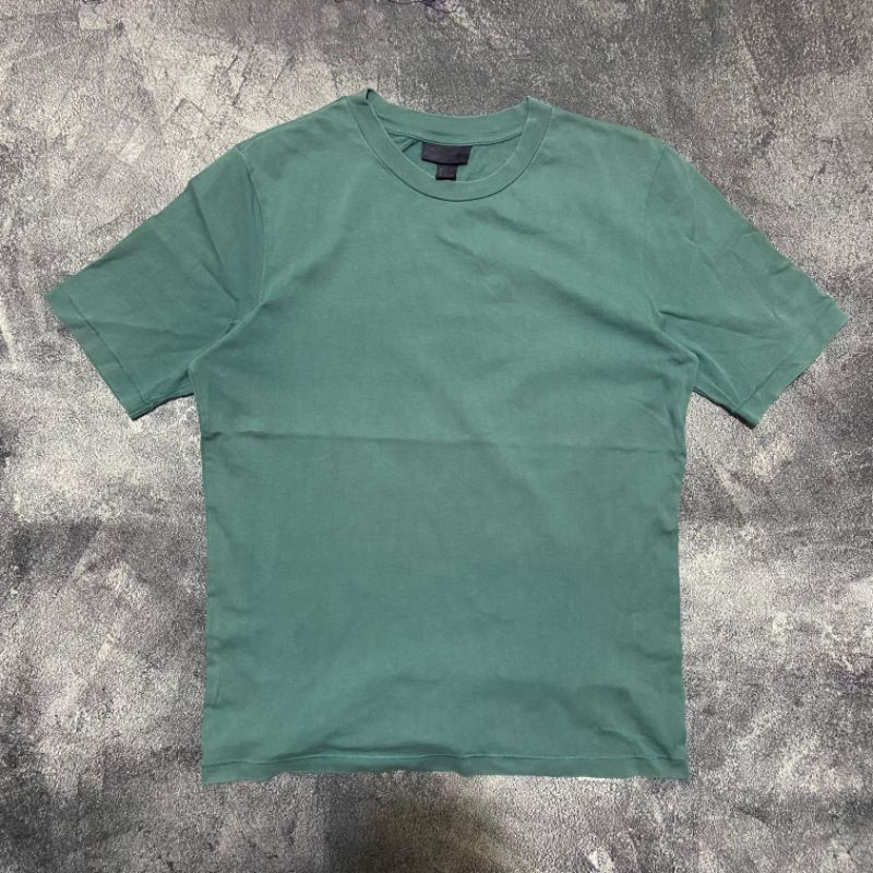 Kaos H&M greend second original