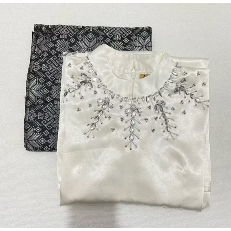 BAJU KURUNG MALAYSIA // BAJU KURUNG MELAYU WANITA MODERN // BAJU KURUNG MELAYU WANITA // BAJU KURUNG