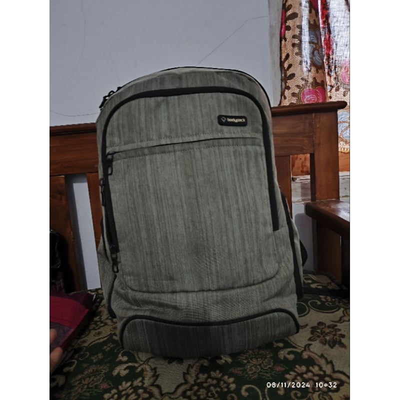 bodypack ransel preloved