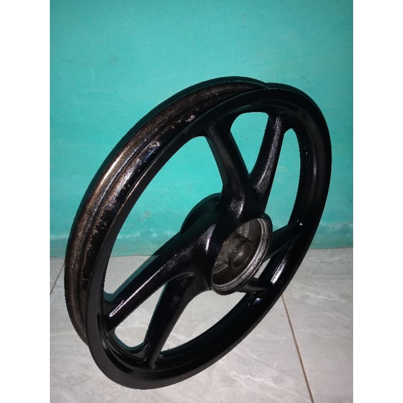 Velg pelek racing belakang motor Honda Revo lama/old/Original