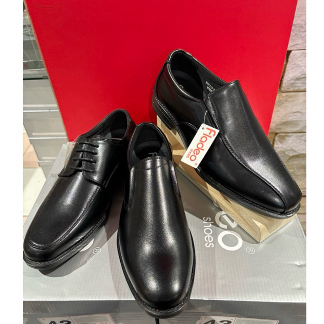 Fladeo sepatu pantovel pria MSF 214