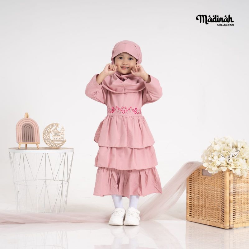 Baju gamis anak madinah model susun depan pakai bordir di dada bahan katun Madinah super lembut