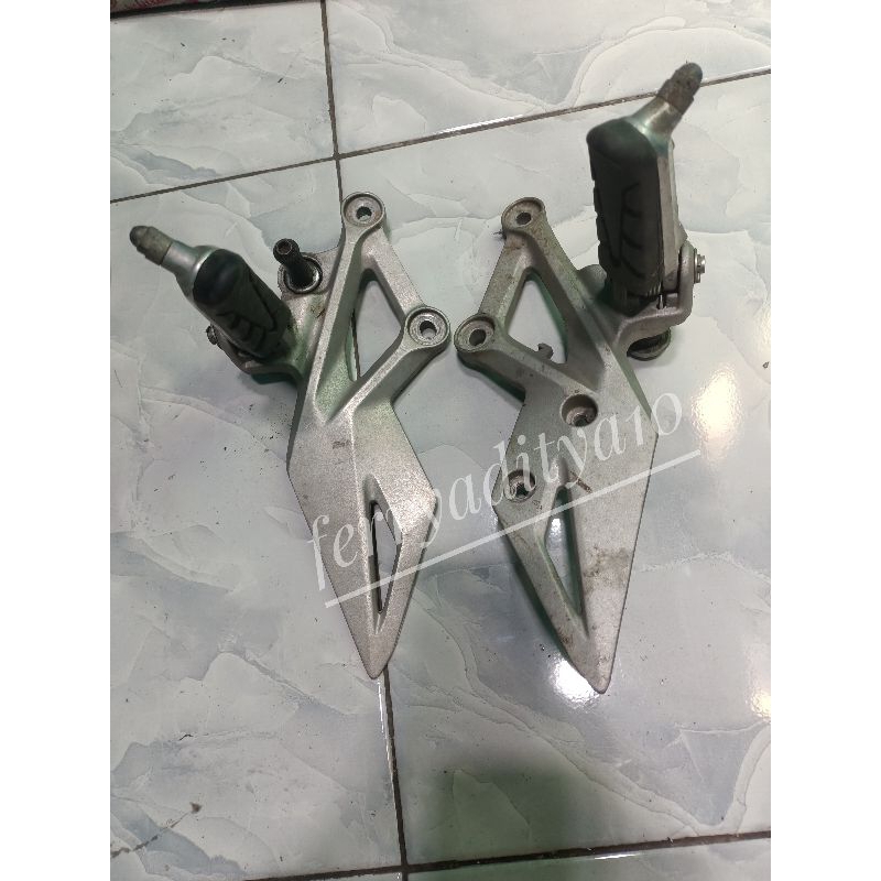 footstep depan original cb150r led K45G