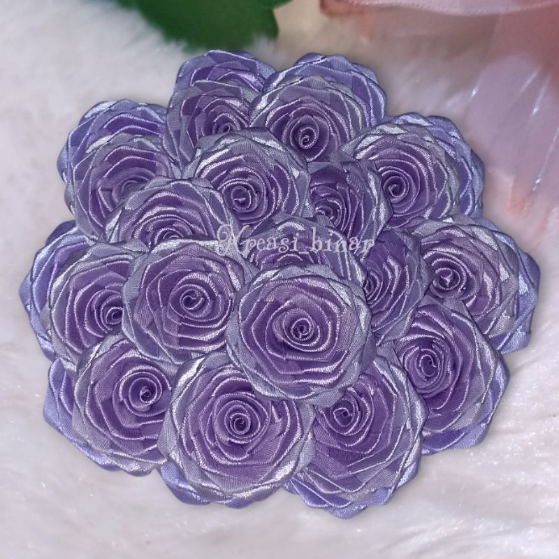 Aplikasi Bunga Mawar Lilit/Lipat Variasi Ungu Terbuat dari Pita Satin Lebar 1 inch (±2,5cm)