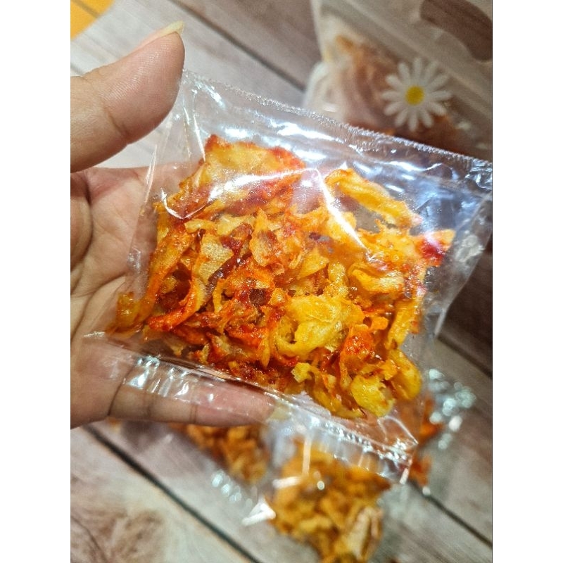 

Keripik Singkong dengan kemasan kecil