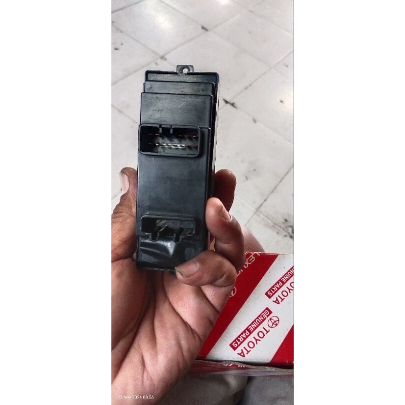 saklar power window avanza/ xenia lama original