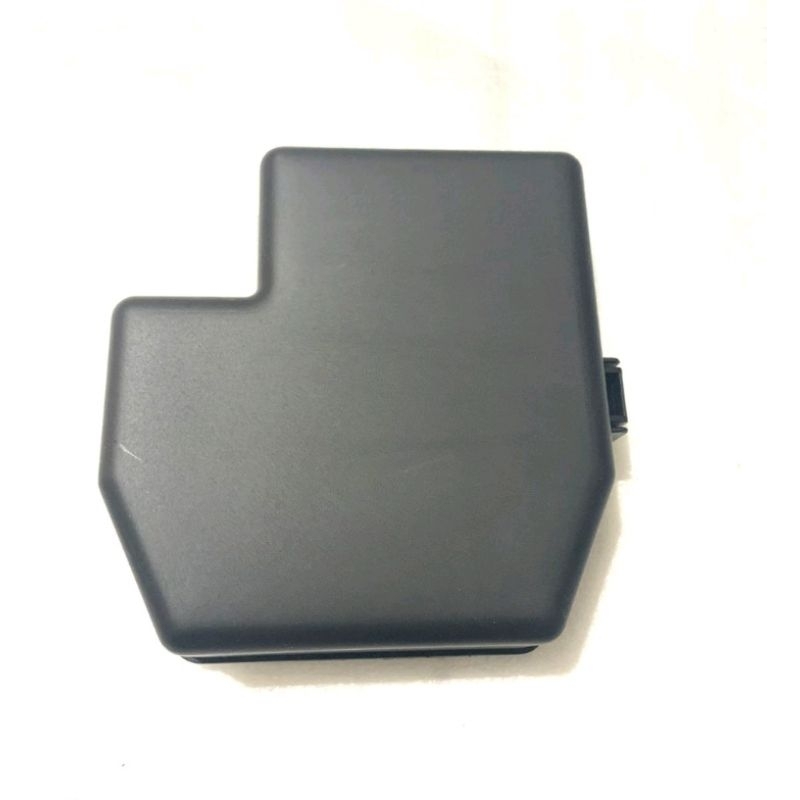 Cover Tutup Bok box Sekring Fuse Yaris Bakpao Vios G  Bagian Kanan Depan Supir Kemudi