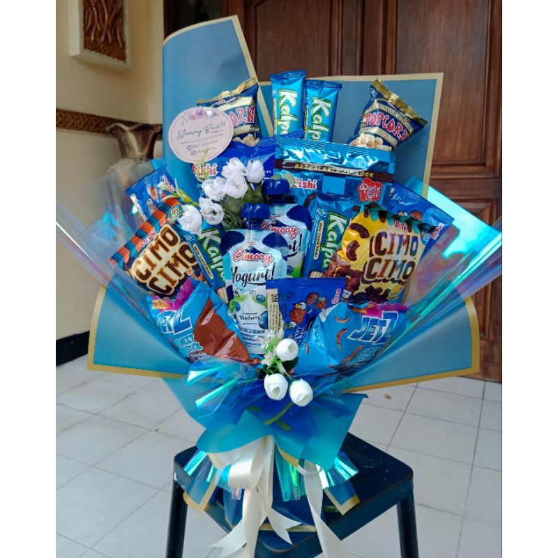 

Buket Snack Combo Wisuda dan Hadiah Ulang Tahun