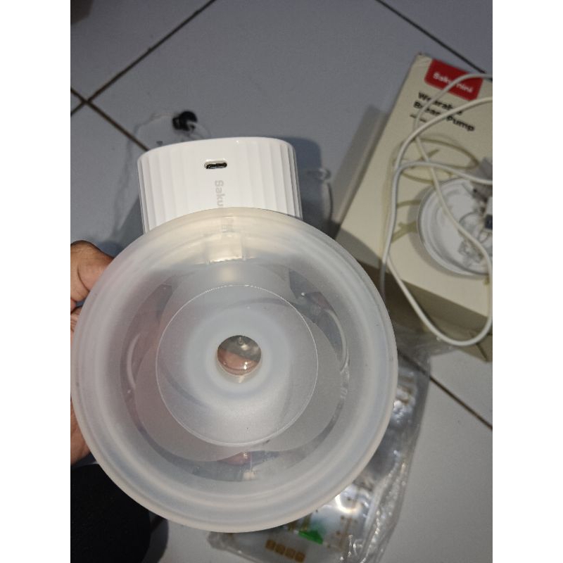 pompa asi sakumi handsfree (preloved)