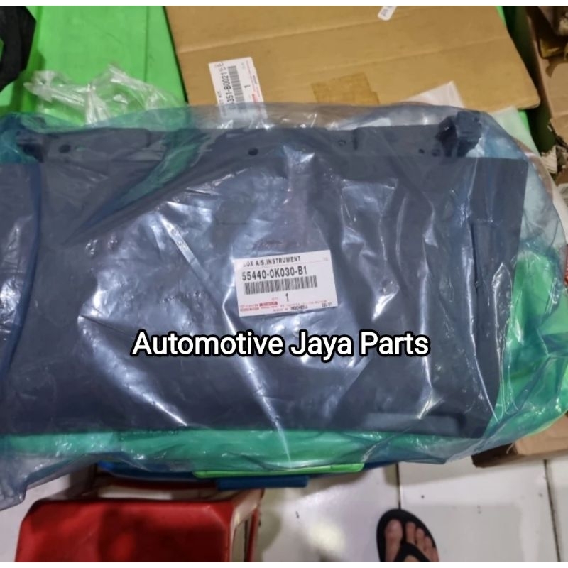 Tutup Laci Dashboard Innova Lama 2004-2008 Warna Abu Grey Original Toyota