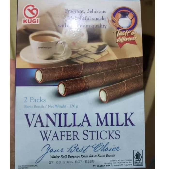 

Kugi Wafer Roll Stick Rasa Vanilla Milk 120 gr