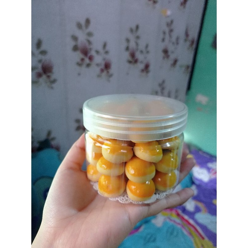 

Kue Nastar Premium 400ml