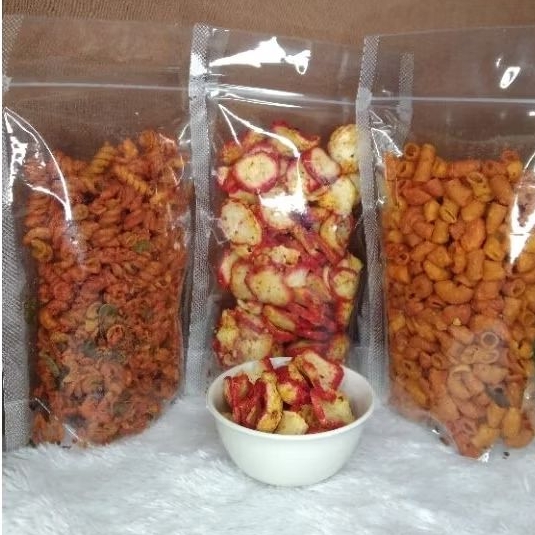 

Macaroni spiral pedas daun jeruk 250gr/Macaronigurih/macaronispiral/snackpedas