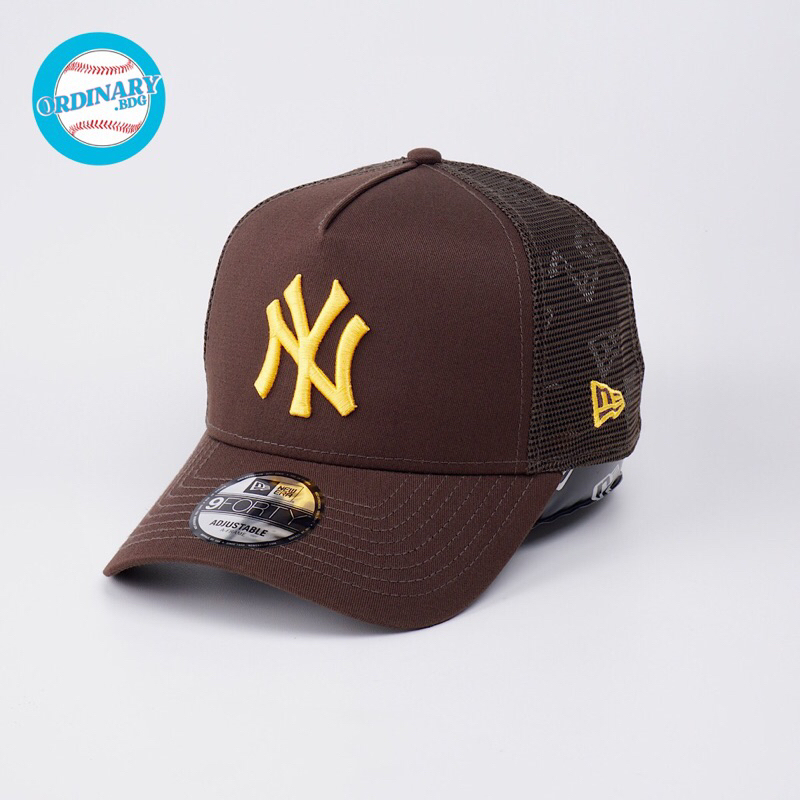 Topi New Era Original New York Yankees Trucker Color Brown