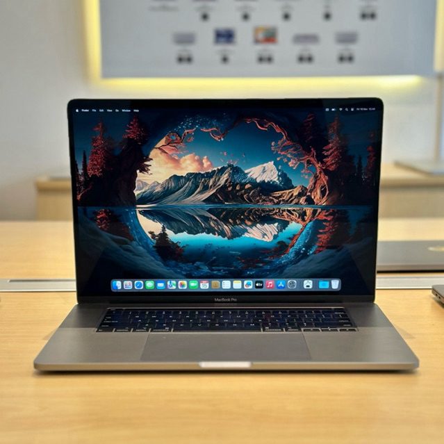 MacBook Pro 2019 i9 | RAM 32 GB | SSD 1 TB