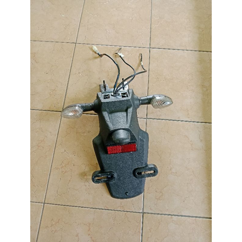spakbor belakang Yamaha XSR 155 bekas original