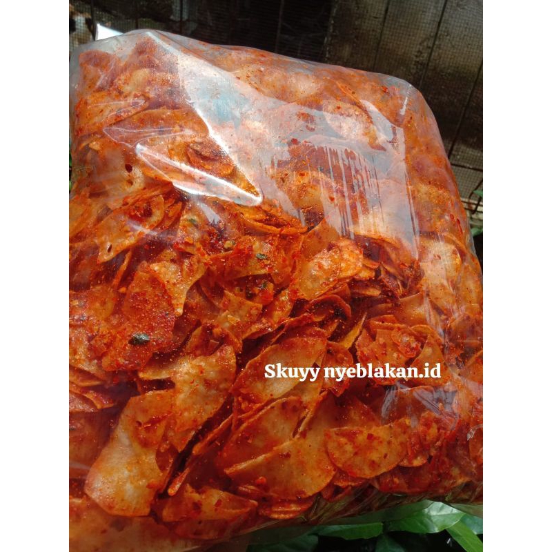 

Keripik Singkong Keripik Pedas daun jeruk 250gram