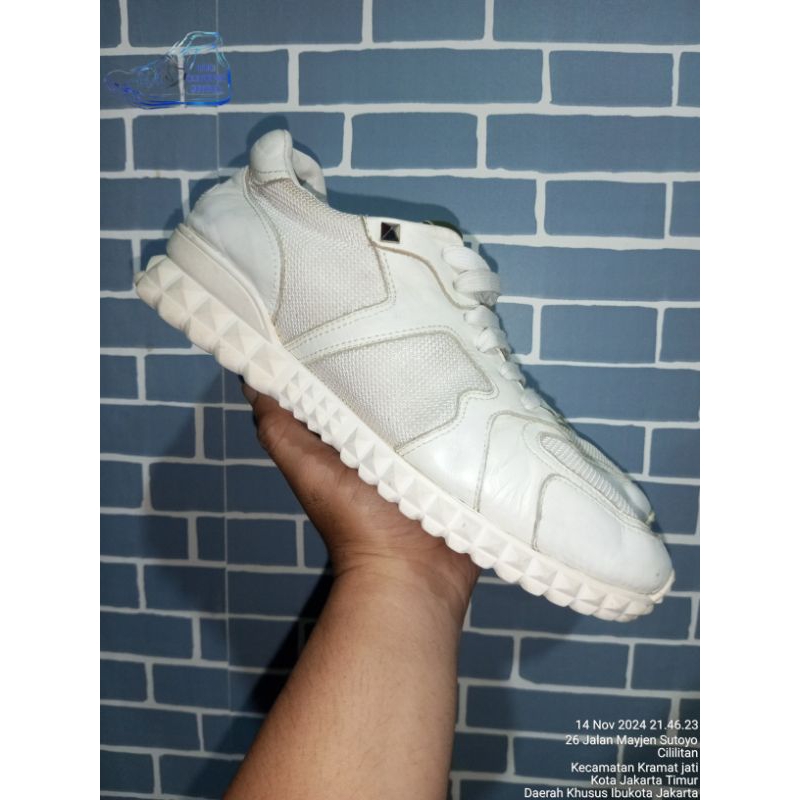 SEPATU VALENTINO GARAVANI